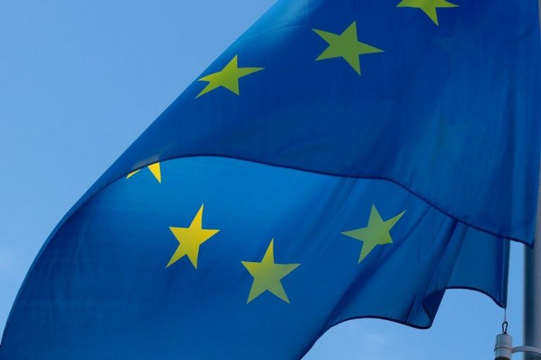 Coronavirus, Conte: “Senza una risposta coordinata Ue nessuno supererà la crisi”
